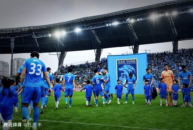 08:10阿根廷杯　拉普拉塔大学生1-0防御与正义09:00哥伦甲　麦德林独立2-1巴兰基利亚青年08:00NBA 奇才122-142鹈鹕08:00NBA 活塞111-129费城76人08:30NBA 热火115-104黄蜂08:30NBA 猛龙135-128老鹰09:00NBA 马刺199-122湖人09:00NBA 火箭117-104灰熊今日焦点战预告凌晨1.45，欧联杯：利物浦已经锁定小组第一，圣吉罗斯联还需拿分晋级，本场谁能笑到最后？凌晨1.45，欧联杯：雷恩只需一分即可确保小组第一，比利亚雷亚尔能否击败对手获得晋级名额？凌晨4点，欧联杯：西汉姆和弗赖堡同积12分，本场谁能取得小组第一位置？凌晨4点，欧联杯：布莱顿暂居小组第二，马赛能否以头名出线？事件下周一抽签！